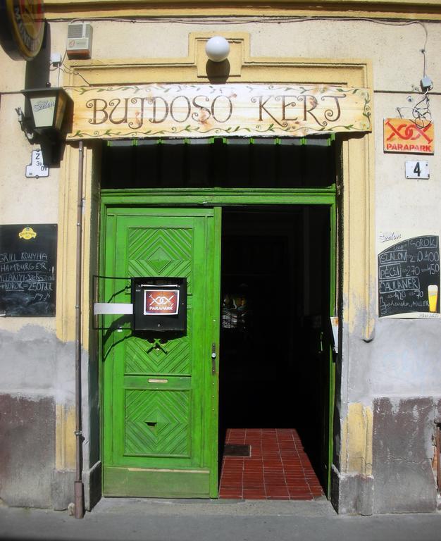2Night Hostel Budapesta Exterior foto