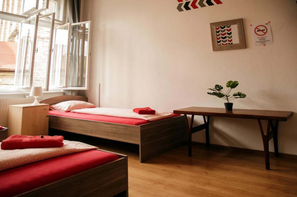 2Night Hostel Budapesta Exterior foto